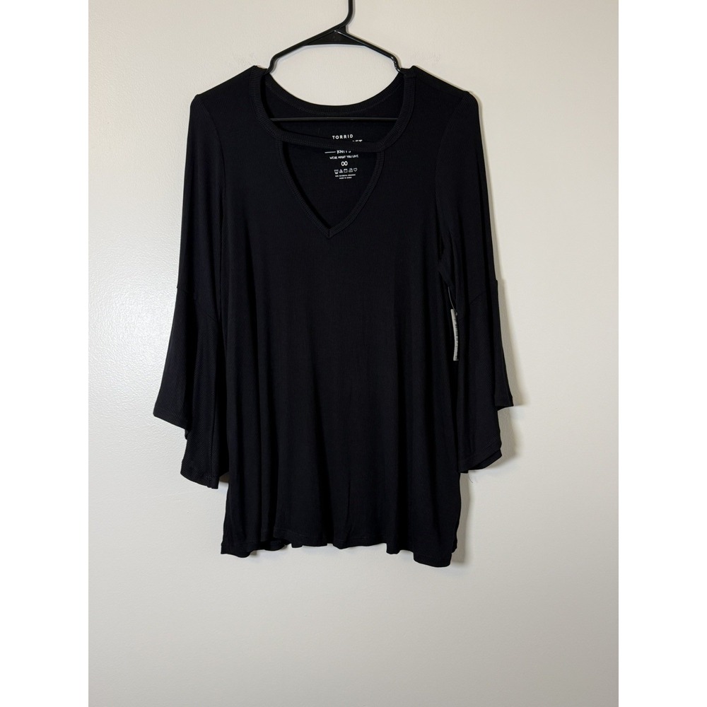 Torrid Super Soft Black Ribbed Bell Sleeve Tee Womens 00 Top Goth